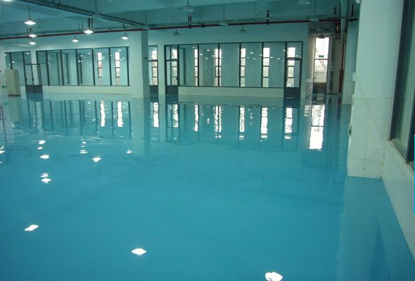 耐磨地坪漆施工廠家如何解決環(huán)氧地坪起灰、起砂問題？