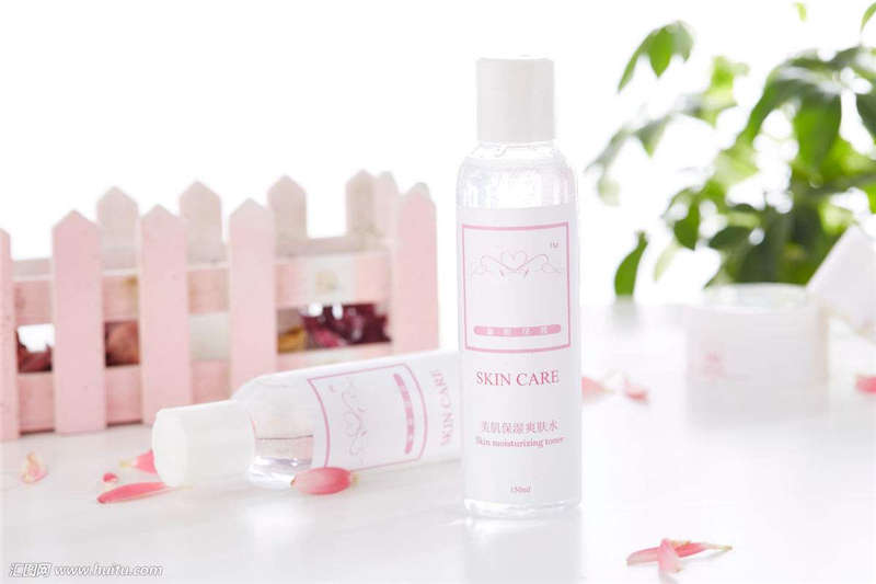 在化妝品生產(chǎn)中，環(huán)氧地坪涂料施工公司處于什么位置？