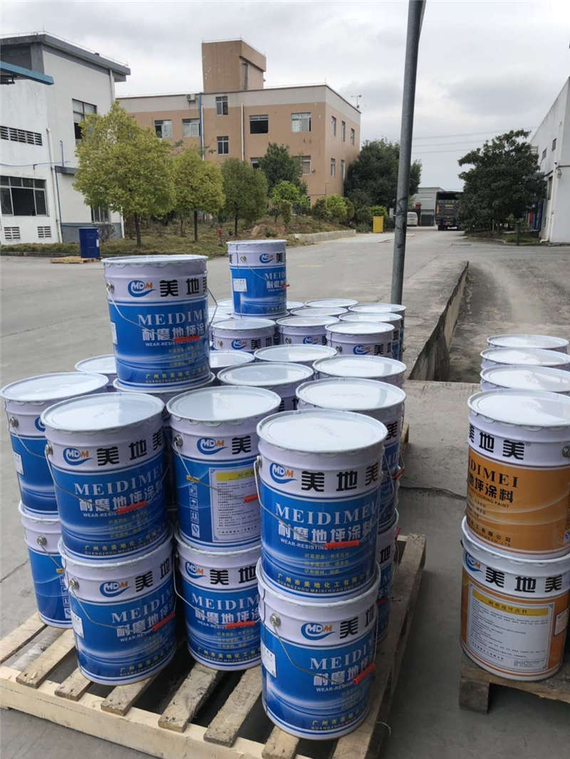 清遠(yuǎn)地坪漆施工在陰雨天時(shí)會(huì)出現(xiàn)什么問題？